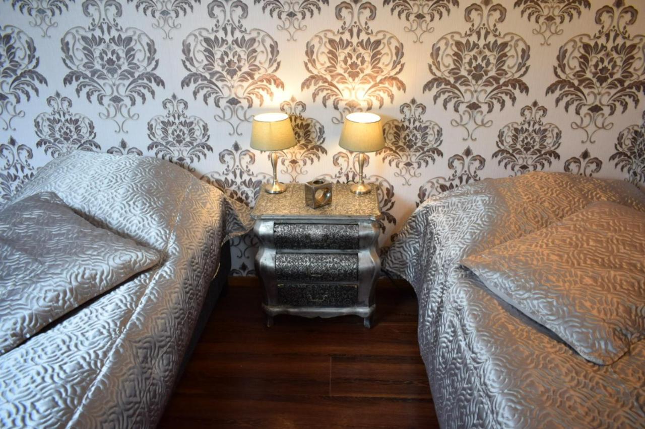 Bed and Breakfast Le Chene D'Or Marcheseuil Экстерьер фото
