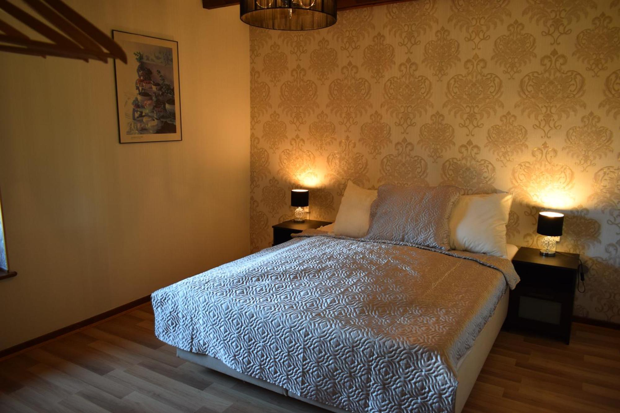 Bed and Breakfast Le Chene D'Or Marcheseuil Экстерьер фото