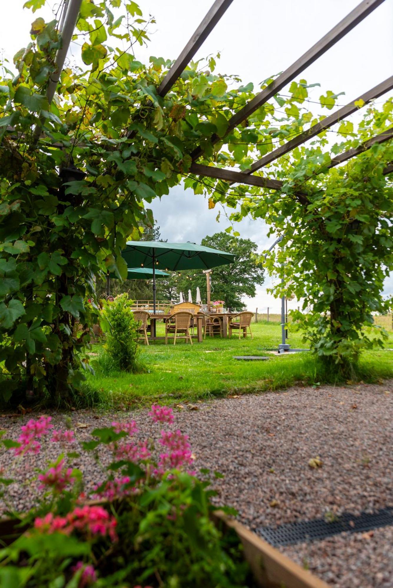 Bed and Breakfast Le Chene D'Or Marcheseuil Экстерьер фото